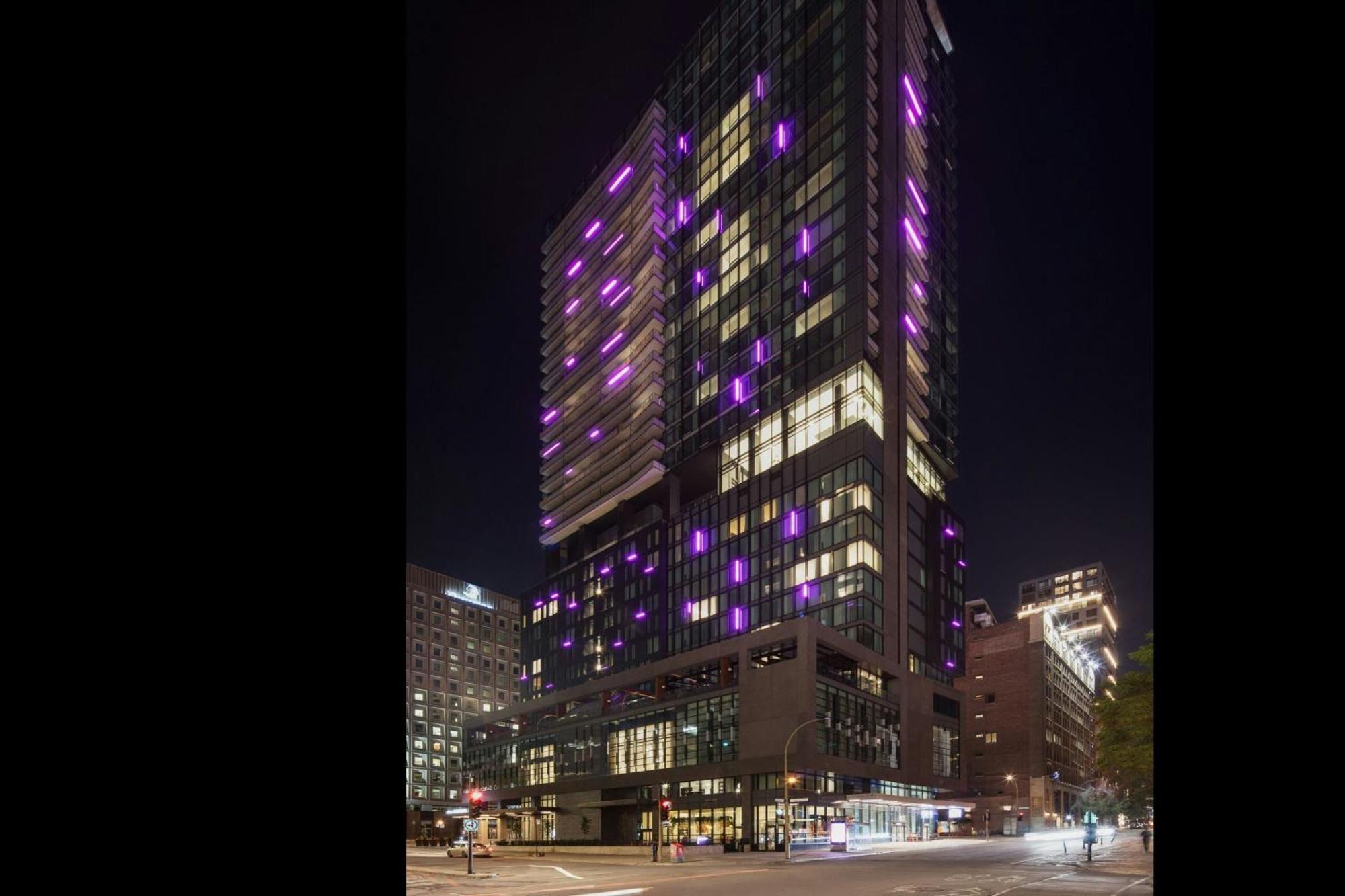 Honeyrose Hotel, Montreal, A Tribute Portfolio Hotel Bagian luar foto The Standard East Village